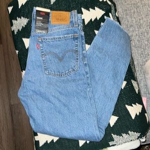 Levi’s Wedgie Jean